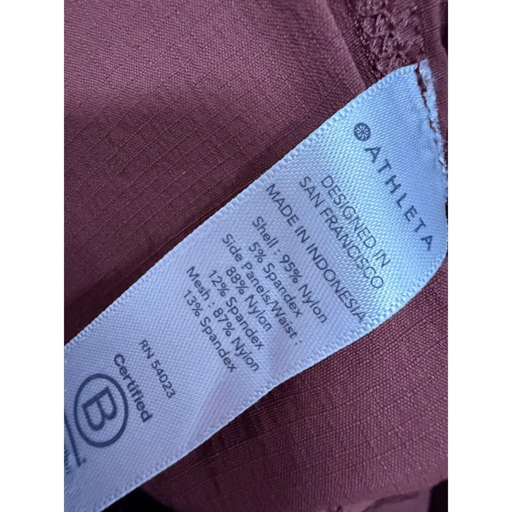 Athleta Trekkie Hybrid Crop Tight Size 8 Cognac Brown High Rise Pocket Athletic
